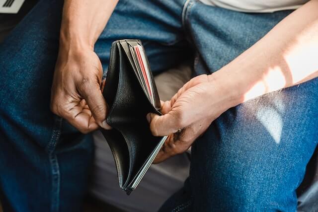 Why you shouldn’t increase your spending habits as you earn more money.